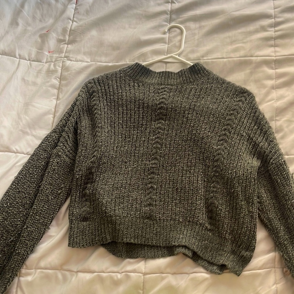 ♡ Dark Green Yarn Sweater ♡